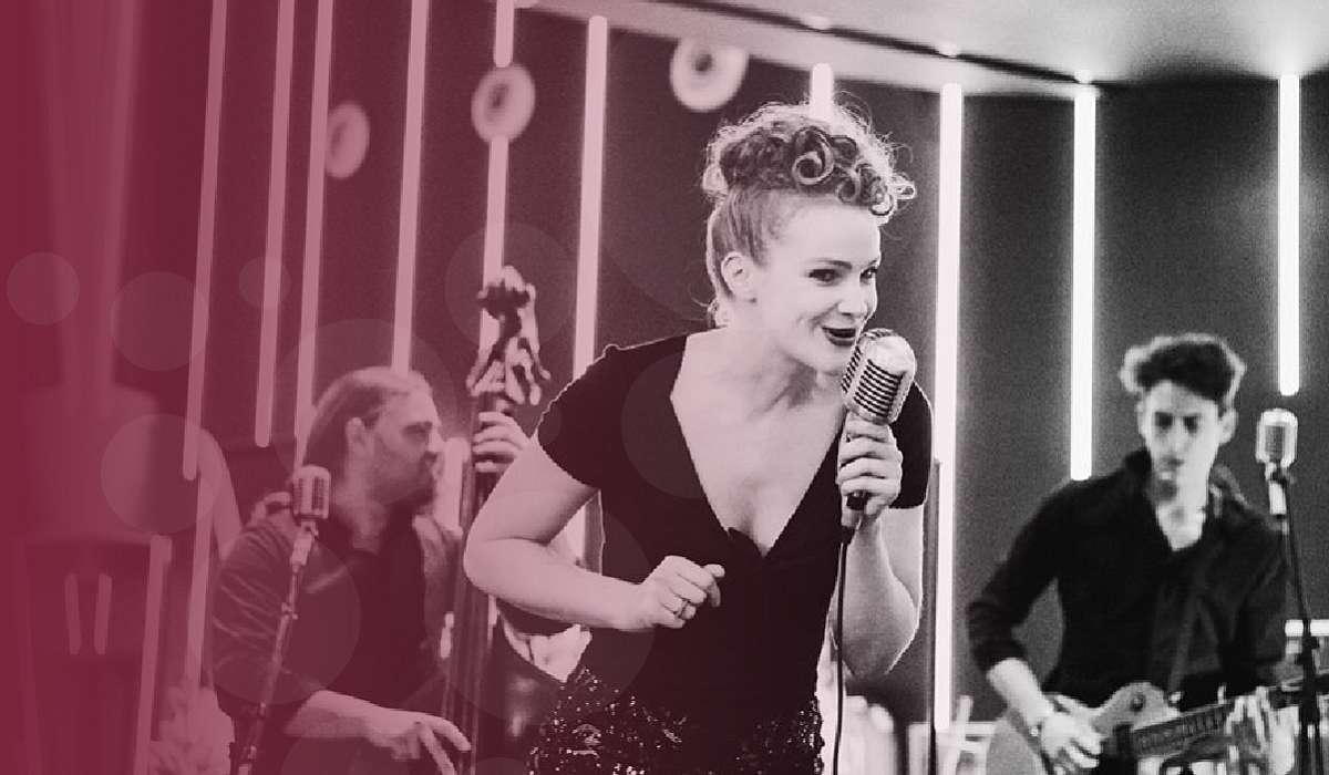 Live Music with Along Comes Mary