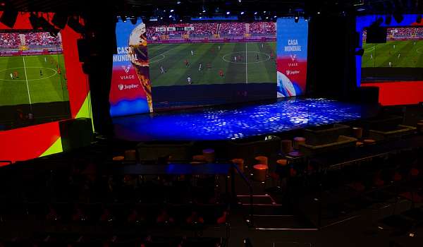 Casa Mundial : The Viage se met au rouge