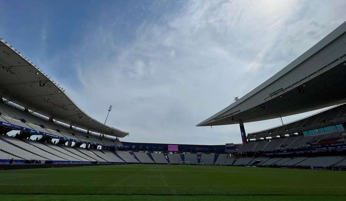 Foot ! Et les hommes se déchaînent.